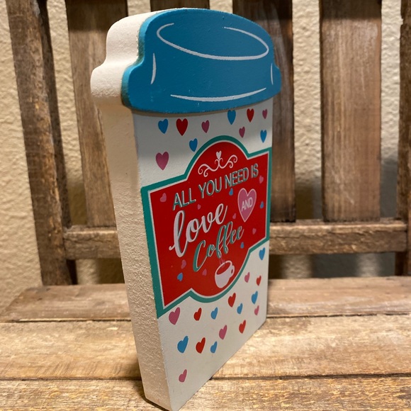 Valentine’s Day Tier Tray Decor Set, Coffee Cup Shaped Signs, I Love You A Latte - Picture 11 of 14